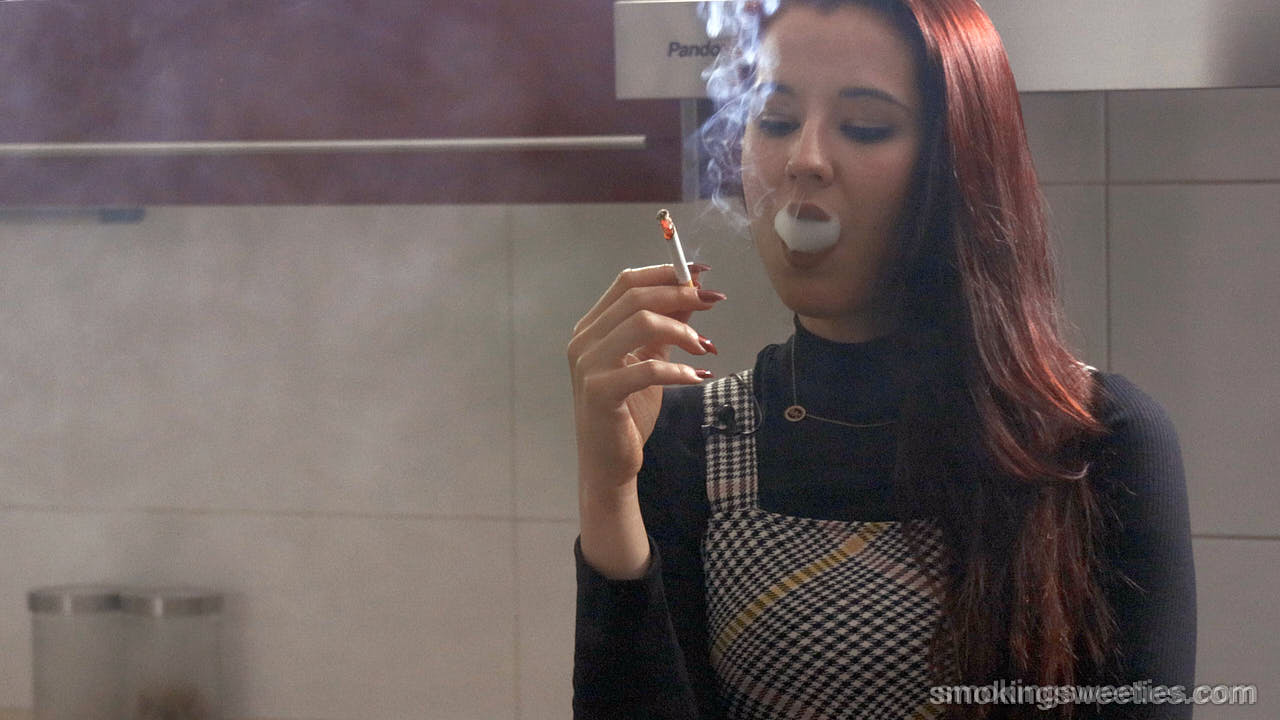 Agatha: Power Smoking