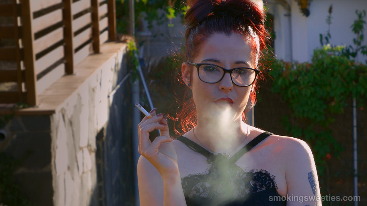 Agatha: Stylish Heavy Smoker