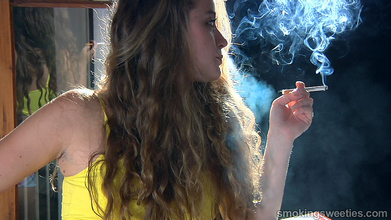 Alejandra: One cigarette after the other