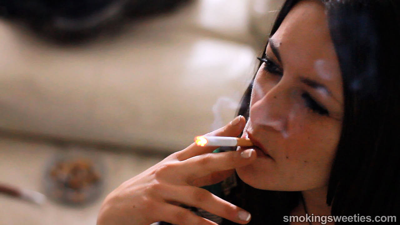 Deborah: Italian smoking woman