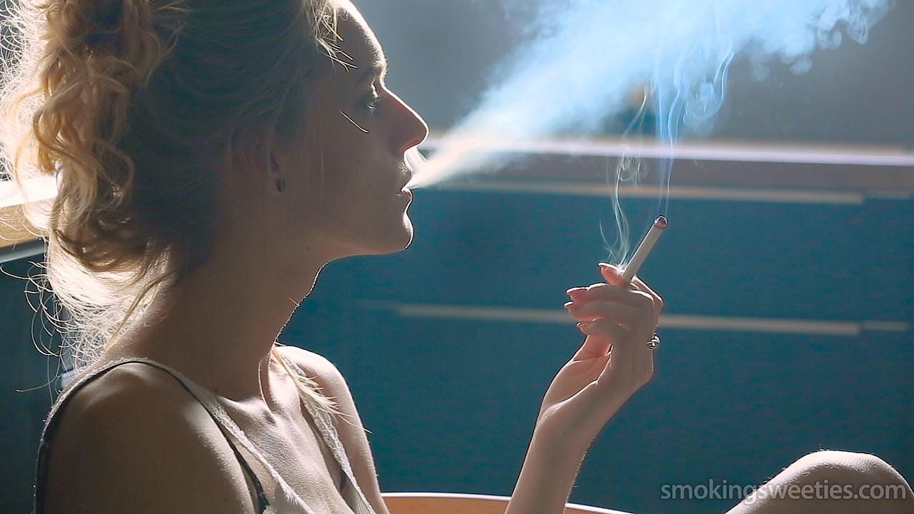 Kalina: Smoking Sweet Angel