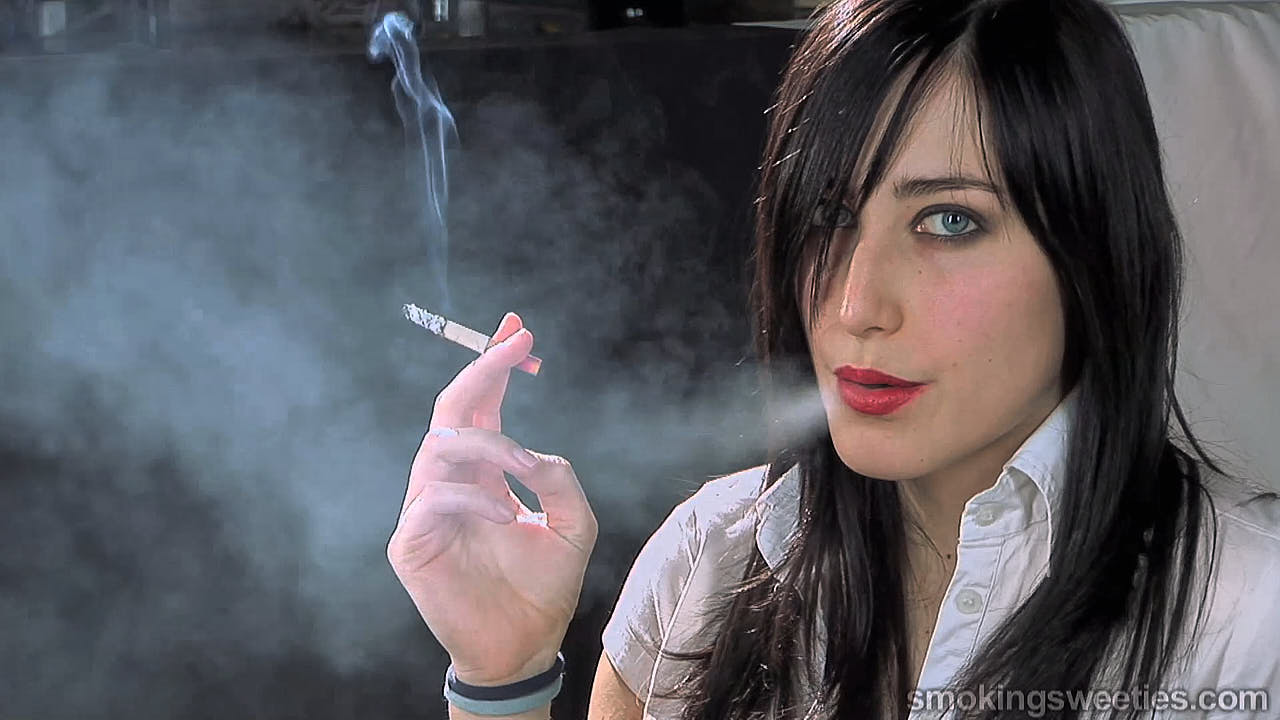 Sarah: Smoking Girl Interview